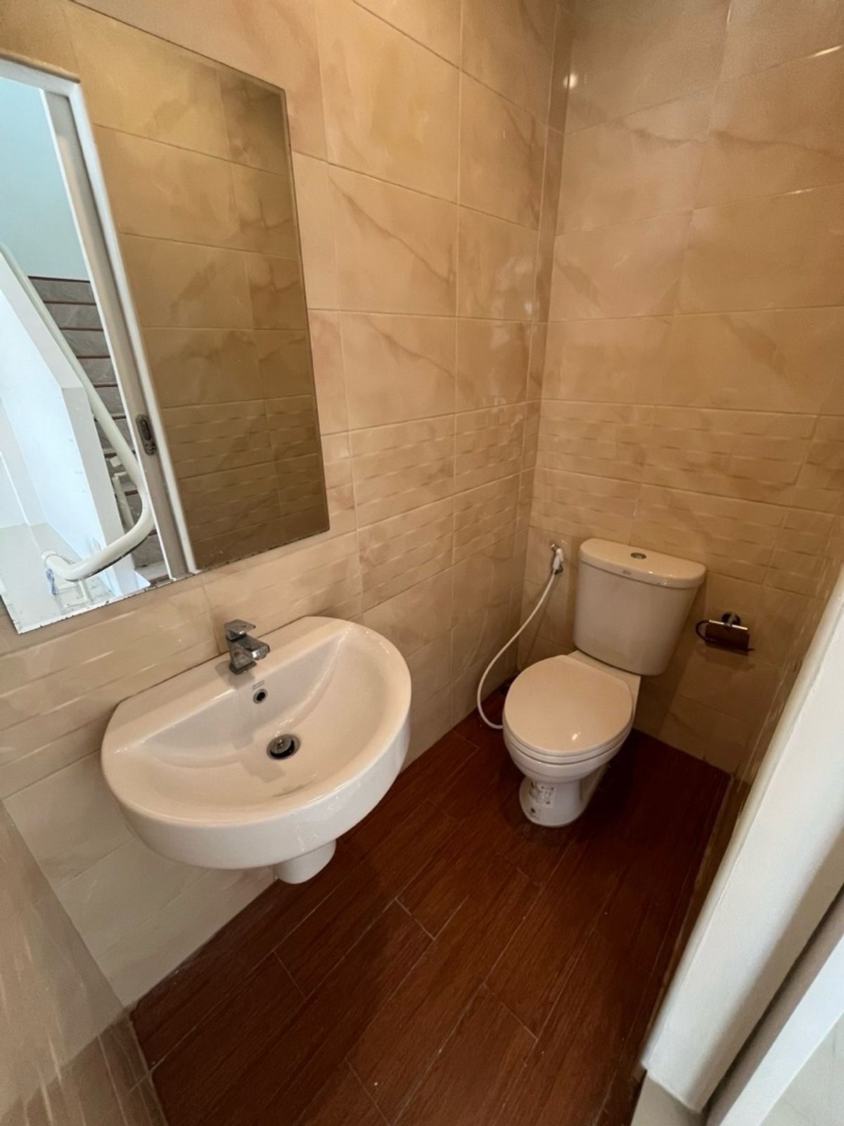 ให้เช่าโฮมออฟฟิศพระราม 3 สาธุประดิษฐ์ : ปล่อยเช่า โมเดิร์น โฮมออฟฟิศ สตูดิโอ ริมถนนใหญ่ พระราม 3 - รัชดาภิเษก แขวงบางโพงพาง เขตยานนาวา กรุงเทพมหานคร | จอดรถได้ 4 คัน | จดทะเบียนบริษัท หรือเช่าทำธุรกิจเชิงพาณิชย์ได้