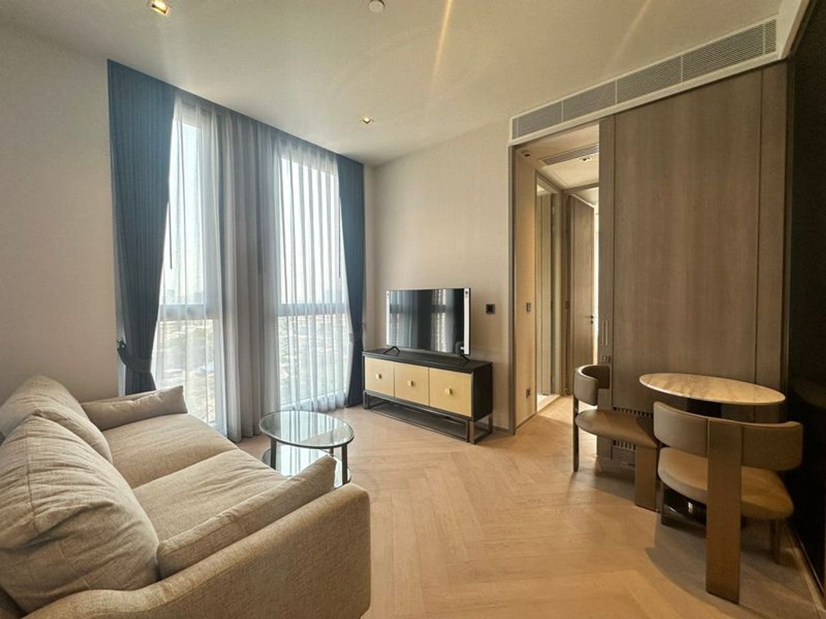 ให้เช่าคอนโดสาทร นราธิวาส : คอนโด ให้เช่า ให้เช่าคอนโด The Reserve Sathorn พร้อมเข้าอยู่สนใจติดต่อ Line @goodmanpro หรือ โทร 0999029192