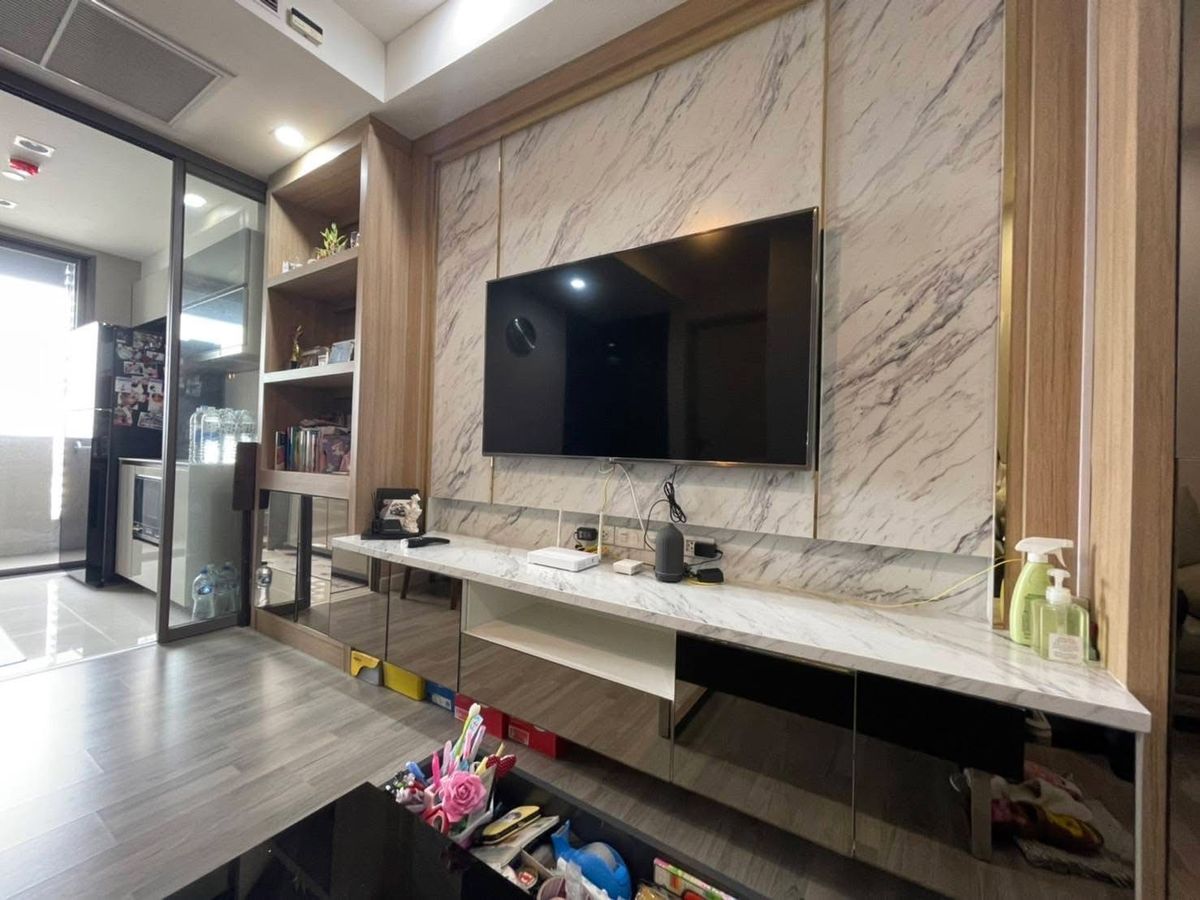 CondoSiam Paragon ,Chulalongkorn,Samyan : Renting The Room Rama4 Condo, big room, good location, in the heart of three districts, Thongthong, near New CBD, Siam Sen World, Silom. Easy, quiet, very nice. Dont miss it!  Interested contact 0876358339