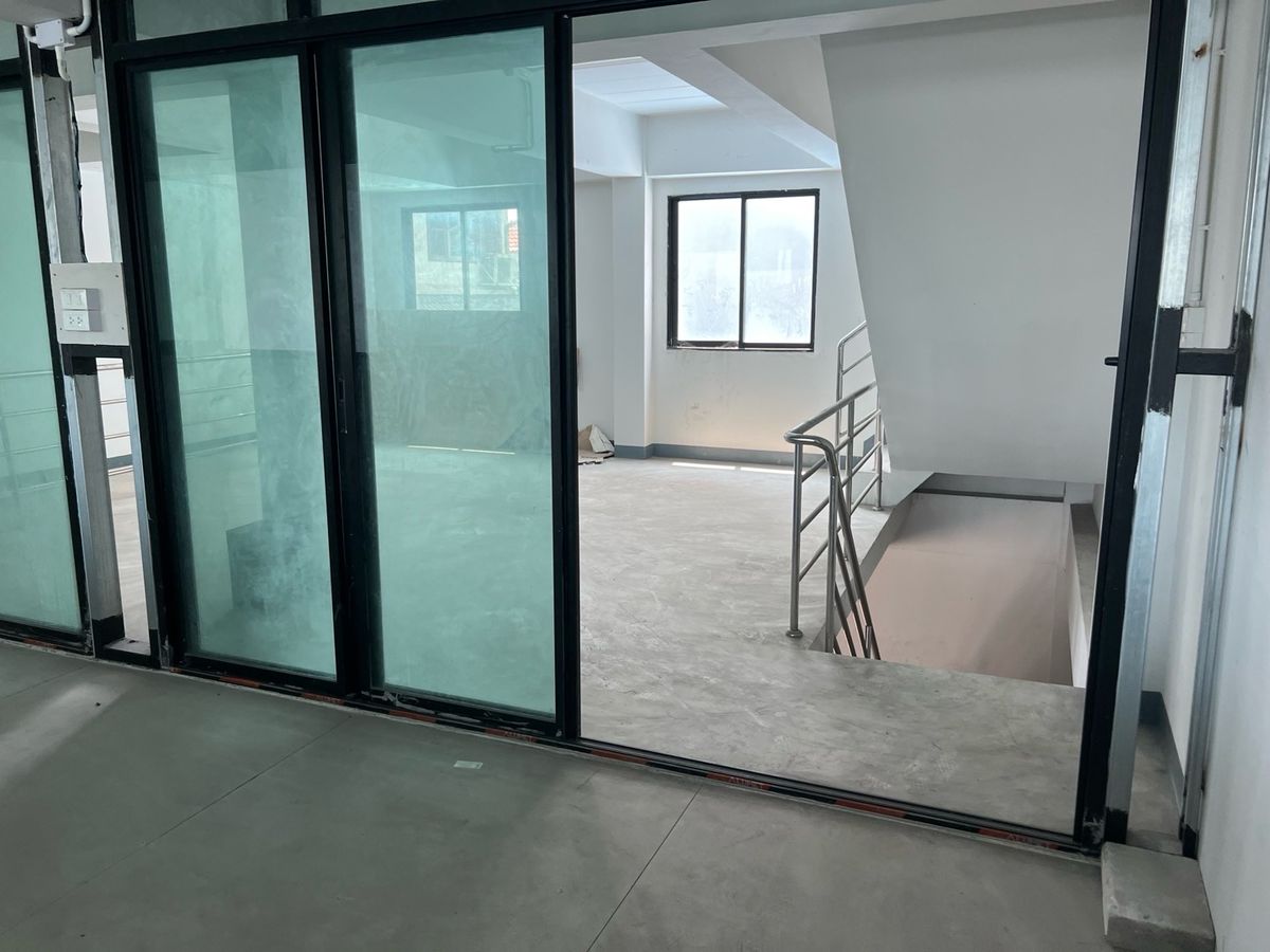 ขายทาวน์โฮมพุทธมณฑล ศาลายา : 9.9ล้านบาท.-ขายตามสภาพด่วน!ต่ำกว่าราคาตลาด3ล้านบาท ติดถนน ตรงข้ามศาลาธรรมสพน์ ซอยน์22 พุทธมณฑลสาย2 