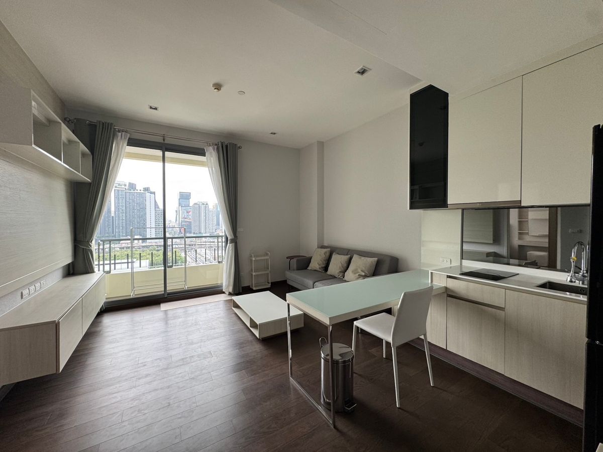 For RentCondoRama9, Petchburi, RCA : For Rent Q asoke // 1B1B // 45 SQ.M