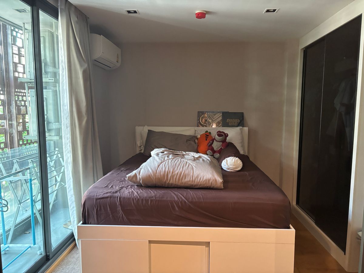 For SaleCondoSiam Paragon ,Chulalongkorn,Samyan : Selling with the renter is very cheap. Altitude Chula Samyan 1B1B 29.8 sqm. Only 4.45 MB !!