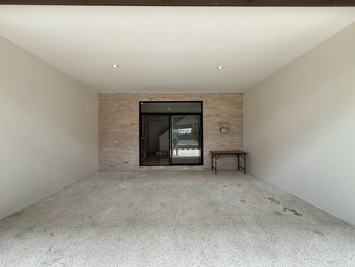 ให้เช่าโฮมออฟฟิศพระราม 3 สาธุประดิษฐ์ : ปล่อยเช่า โมเดิร์น โฮมออฟฟิศ สตูดิโอ ริมถนนใหญ่ พระราม 3 - รัชดาภิเษก แขวงบางโพงพาง เขตยานนาวา กรุงเทพมหานคร | จอดรถได้ 4 คัน | จดทะเบียนบริษัท หรือเช่าทำธุรกิจเชิงพาณิชย์ได้