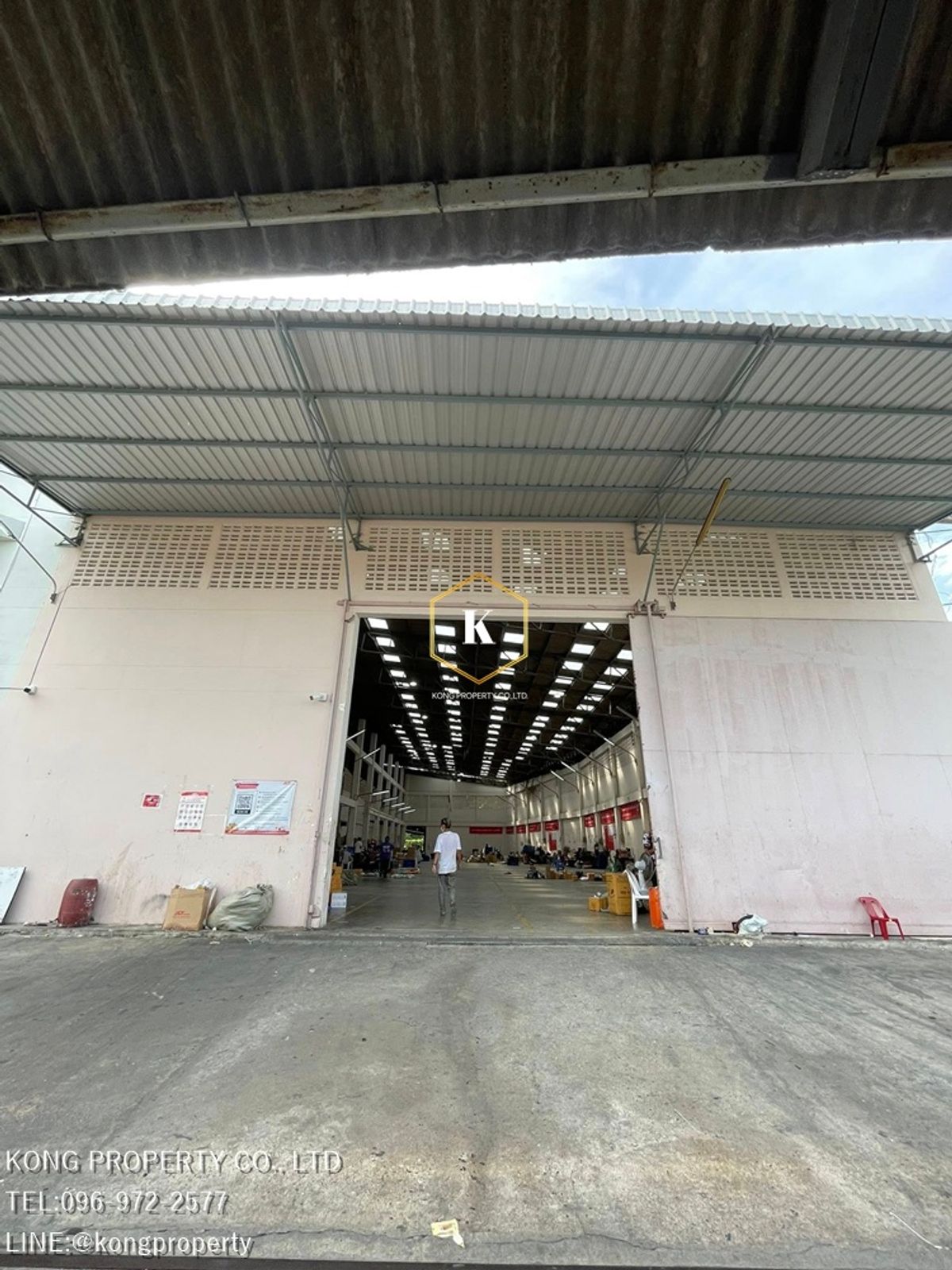 For RentWarehouseEakachai, Bang Bon : Rent Waree Rama 2, Suksawat Chomthong, Bangkok, size 1,000 sqm.