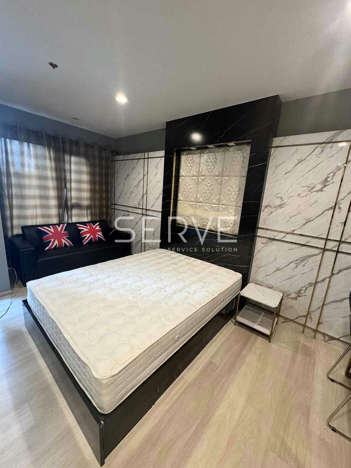For RentCondoWitthayu, Chidlom, Langsuan, Ploenchit : Nice Room Studio Good Location at Wittayu Rd. Close to BTS Phloen Chit 600 m. at Life One Wireless Condo/ For Rent 