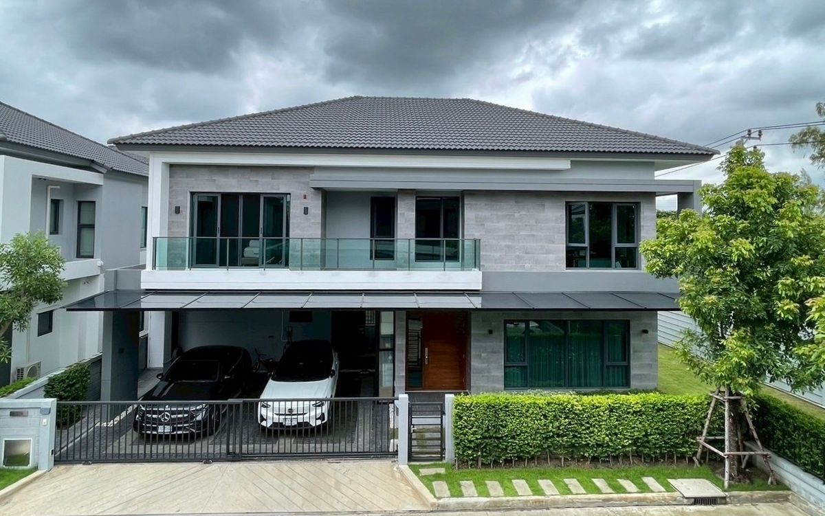 ขายบ้านบางนา แบริ่ง ลาซาล : 🏡ขายบ้านเดี่ยวที่ดินเกือบ 100 ตร.วา🏡 โครงการThe city บางนา  ติดห้างเมกาบางนา แปลงมุม 2 หลัง | Call.094-9619545 หลิน