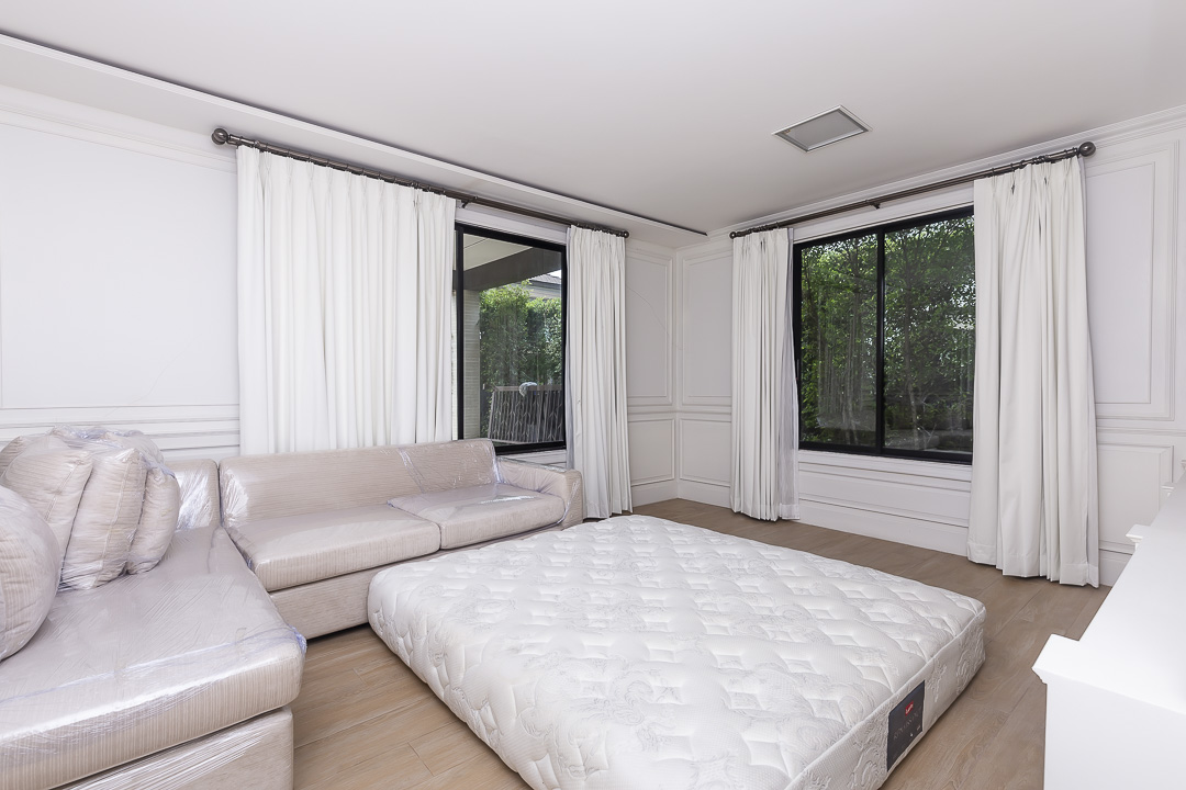 For RentHouseNawamin, Ramindra : 🔥For urgent rent+🔥Setthasiri Watcharapol, near Fashion Island and Central Ramintra, fully furnished, ready to move in