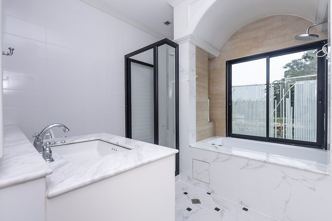 For RentHouseNawamin, Ramindra : 🔥For urgent rent+🔥Setthasiri Watcharapol, near Fashion Island and Central Ramintra, fully furnished, ready to move in