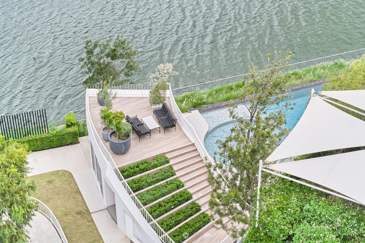 ขายทาวน์โฮมเลียบทางด่วนรามอินทรา : 🔥ขายด่วน🔥ทาวน์โฮม “Nirvana DEFINE” เอกมัย-รามอินทรา  (บ้านตัวอย่าง ตกแต่งพร้อมเข้าอยู่ ติดสระว่ายน้ำและส่วนกลาง)