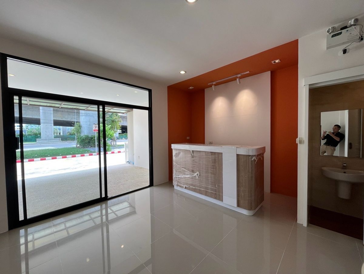 ให้เช่าโฮมออฟฟิศพระราม 3 สาธุประดิษฐ์ : ปล่อยเช่า โมเดิร์น โฮมออฟฟิศ สตูดิโอ ริมถนนใหญ่ พระราม 3 - รัชดาภิเษก แขวงบางโพงพาง เขตยานนาวา กรุงเทพมหานคร | จอดรถได้ 4 คัน | จดทะเบียนบริษัท หรือเช่าทำธุรกิจเชิงพาณิชย์ได้