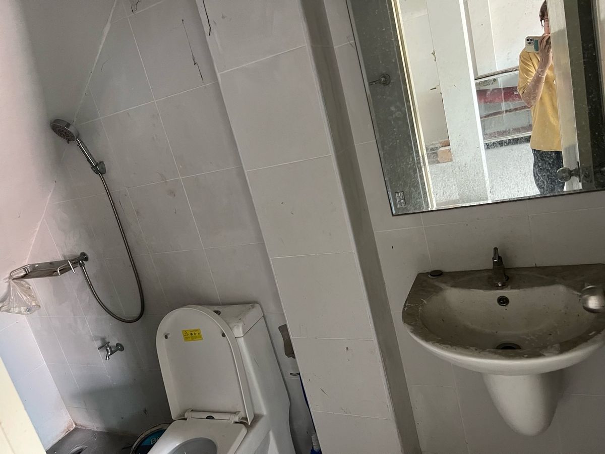 ขายทาวน์โฮมพุทธมณฑล ศาลายา : 9.9ล้านบาท.-ขายตามสภาพด่วน!ต่ำกว่าราคาตลาด3ล้านบาท ติดถนน ตรงข้ามศาลาธรรมสพน์ ซอยน์22 พุทธมณฑลสาย2 