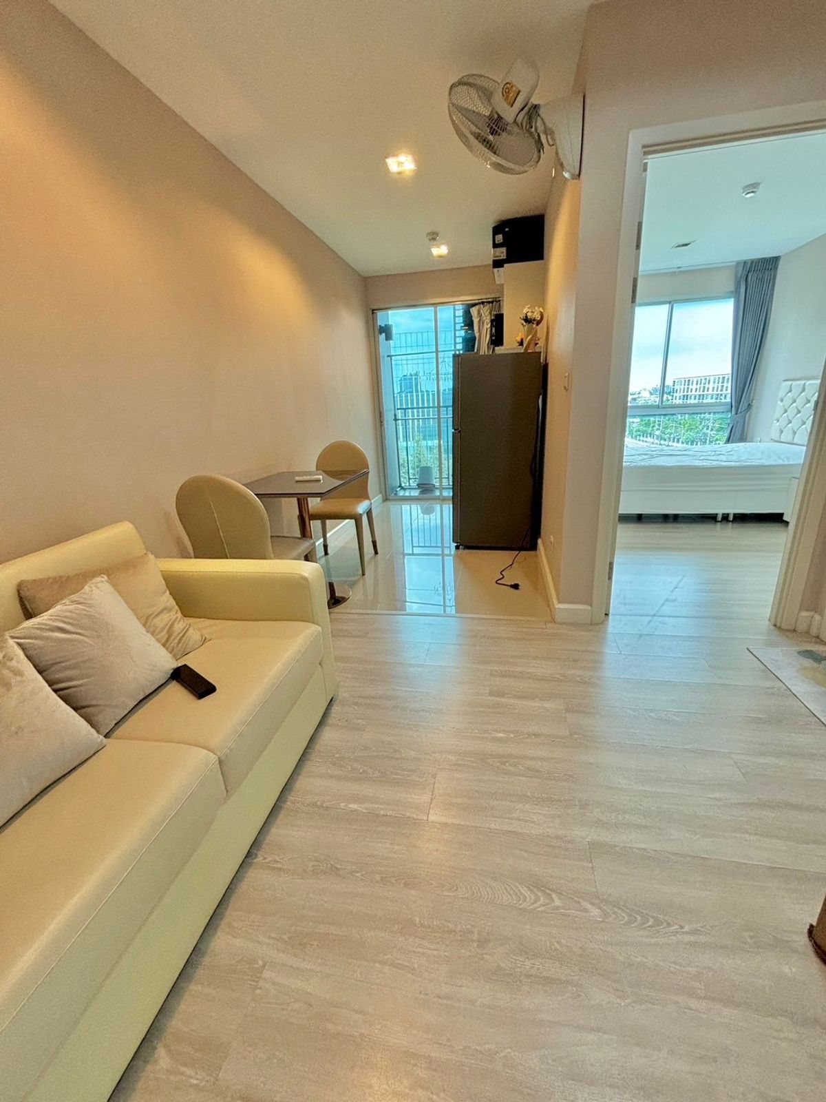 For RentCondoKasetsart, Ratchayothin : For Rent Metro Luxe Kaset Closed to RS, BTS Kaset, KSU, SU**Tel: 0863649888 / Line: @751paggb