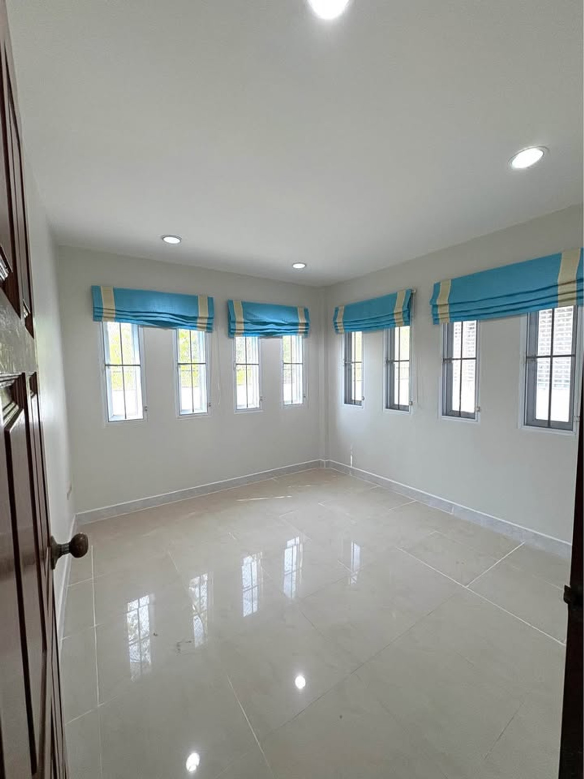 For RentHouseChaengwatana, Muangthong : 3bedroom house in Soi Chaengwattana-Pak Kret 19, behind the Software Park building, opposite Central Chaengwattana.