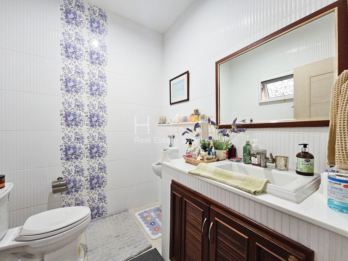 ขายบ้านนวมินทร์ รามอินทรา : ลัดดารมย์ วัชรพล - รัตนโกสินทร์ / 5 ห้องนอน (ขาย), Laddarom Watcharapol - Rattanakosin / 5 Bedrooms (FOR SALE) TAN831