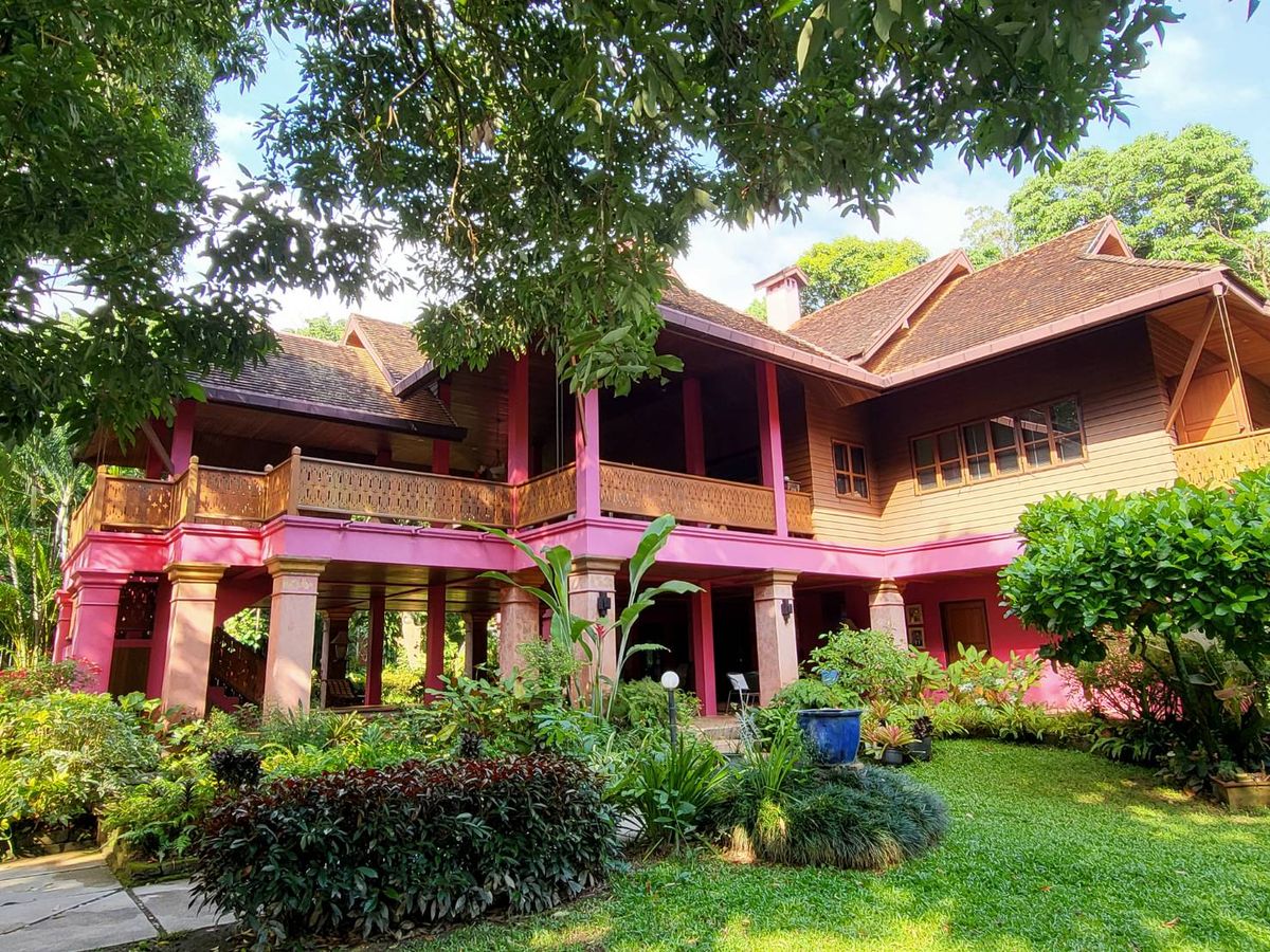 For SaleHouseChiang Mai : House for sale in Chiang Mai, Mae Rim, near the Ping River, mountain view, national artist design 4, 4 water, 2 - 1 - 95 rai. Sell 45,000,000.