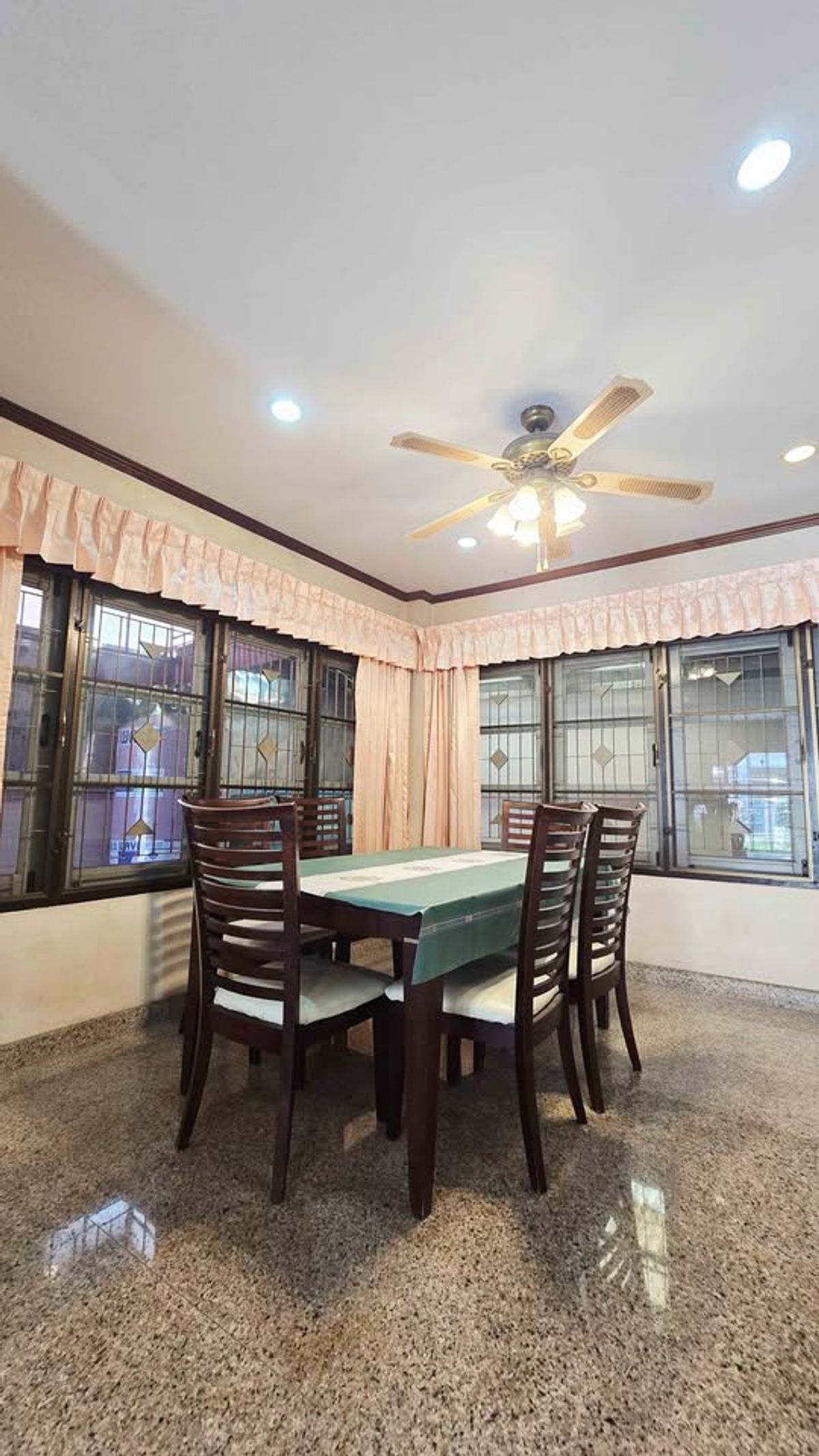 ให้เช่าบ้านบางแค เพชรเกษม : ให้เช่าบ้านเดี่ยวหมู่บ้านชมเพลิน เพชรเกษม