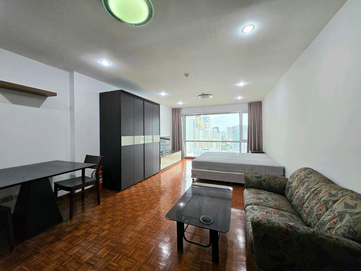 For RentCondoNana, North Nana,Sukhumvit13, Soi Nana : 🚶‍♂️600m to bts-nana💚🚄