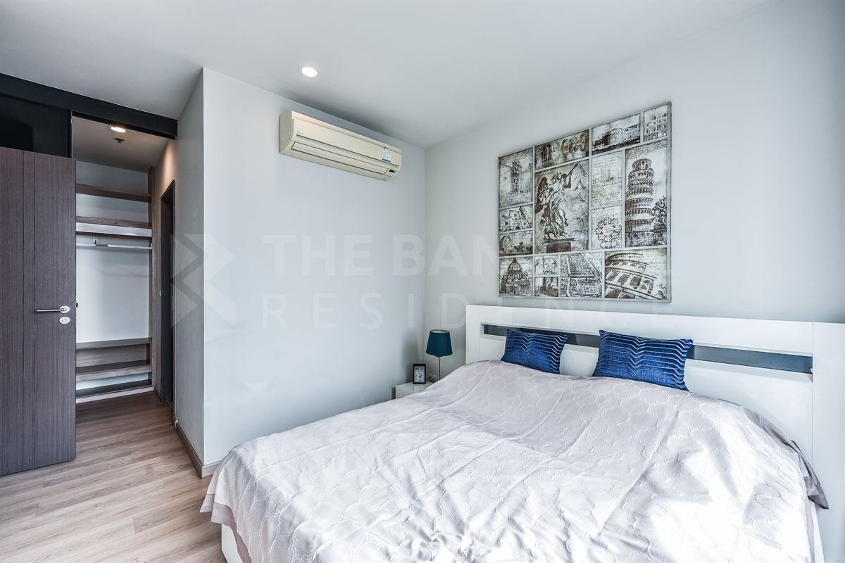 For RentCondoRatchathewi,Phayathai : The room is very empty. Very beautiful. BTS Ratchathewi by Sansiri 2B2B 67.8 sqm. Only 40K/Month only !! Contact Umi Tone 0658209572 By Aumi