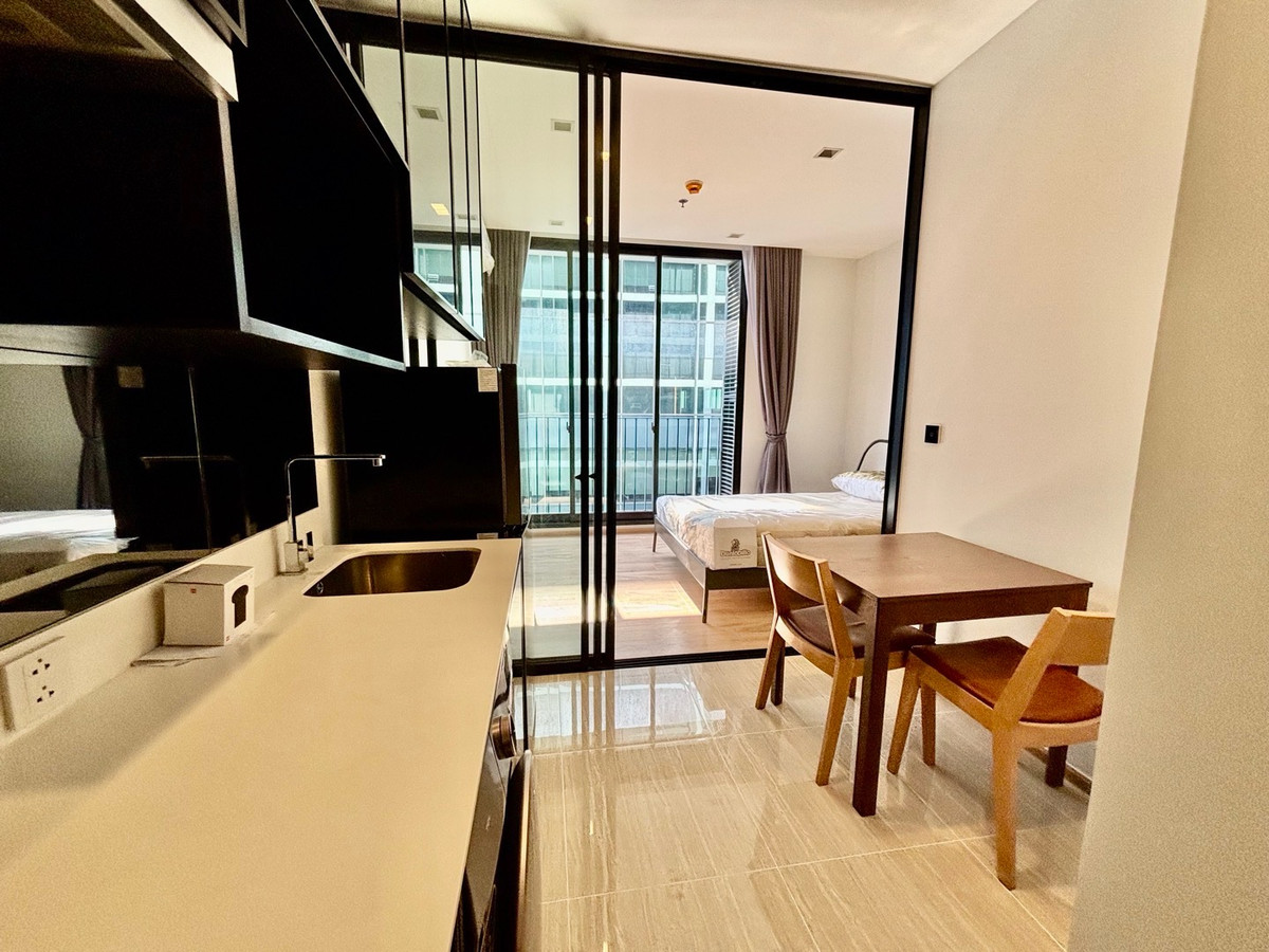 ให้เช่าคอนโดอารีย์ อนุสาวรีย์ : ❤️for rent noble around ari , สนใจ line @900cqqhk tel 0859114585. ❤️• 1 ห้องนอน 1 ห้องน้ำ ห้องใหม่• ขนาด 27 ตร.ม. ชั้น 29 • ค่าเช่า 23,000 บาท/เดือน เฟอร์นิเจอร์เเละเครื่องใช้ไฟฟ้าพร้อมเข้าอยู่• เตีนงนอน 5 ฟุต• ชั้นวางทีวี• เครื่องปรับอากาศ• เครื่