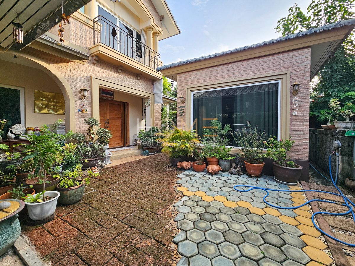 ขายบ้านนวมินทร์ รามอินทรา : ลัดดารมย์ วัชรพล - รัตนโกสินทร์ / 5 ห้องนอน (ขาย), Laddarom Watcharapol - Rattanakosin / 5 Bedrooms (FOR SALE) TAN831