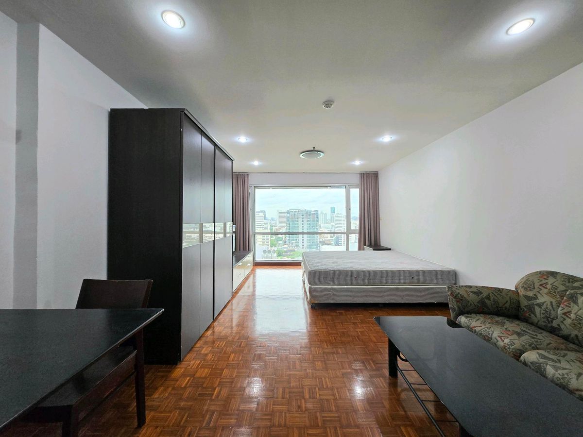 For RentCondoNana, North Nana,Sukhumvit13, Soi Nana : 🚶‍♂️600m to bts-nana💚🚄