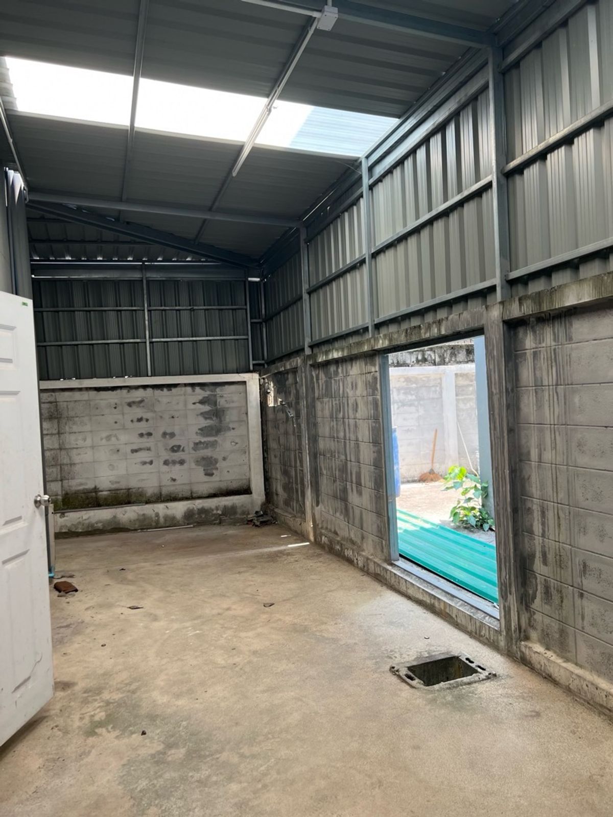 ขายทาวน์โฮมพุทธมณฑล ศาลายา : 9.9ล้านบาท.-ขายตามสภาพด่วน!ต่ำกว่าราคาตลาด3ล้านบาท ติดถนน ตรงข้ามศาลาธรรมสพน์ ซอยน์22 พุทธมณฑลสาย2 