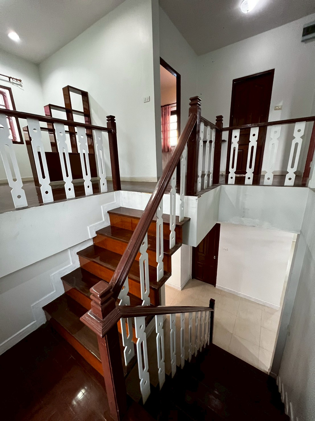 For RentHouseChaengwatana, Muangthong : 3bedroom house in Soi Chaengwattana-Pak Kret 19, behind the Software Park building, opposite Central Chaengwattana.