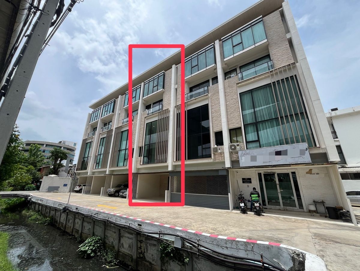 ให้เช่าโฮมออฟฟิศพระราม 3 สาธุประดิษฐ์ : ปล่อยเช่า โมเดิร์น โฮมออฟฟิศ สตูดิโอ ริมถนนใหญ่ พระราม 3 - รัชดาภิเษก แขวงบางโพงพาง เขตยานนาวา กรุงเทพมหานคร | จอดรถได้ 4 คัน | จดทะเบียนบริษัท หรือเช่าทำธุรกิจเชิงพาณิชย์ได้