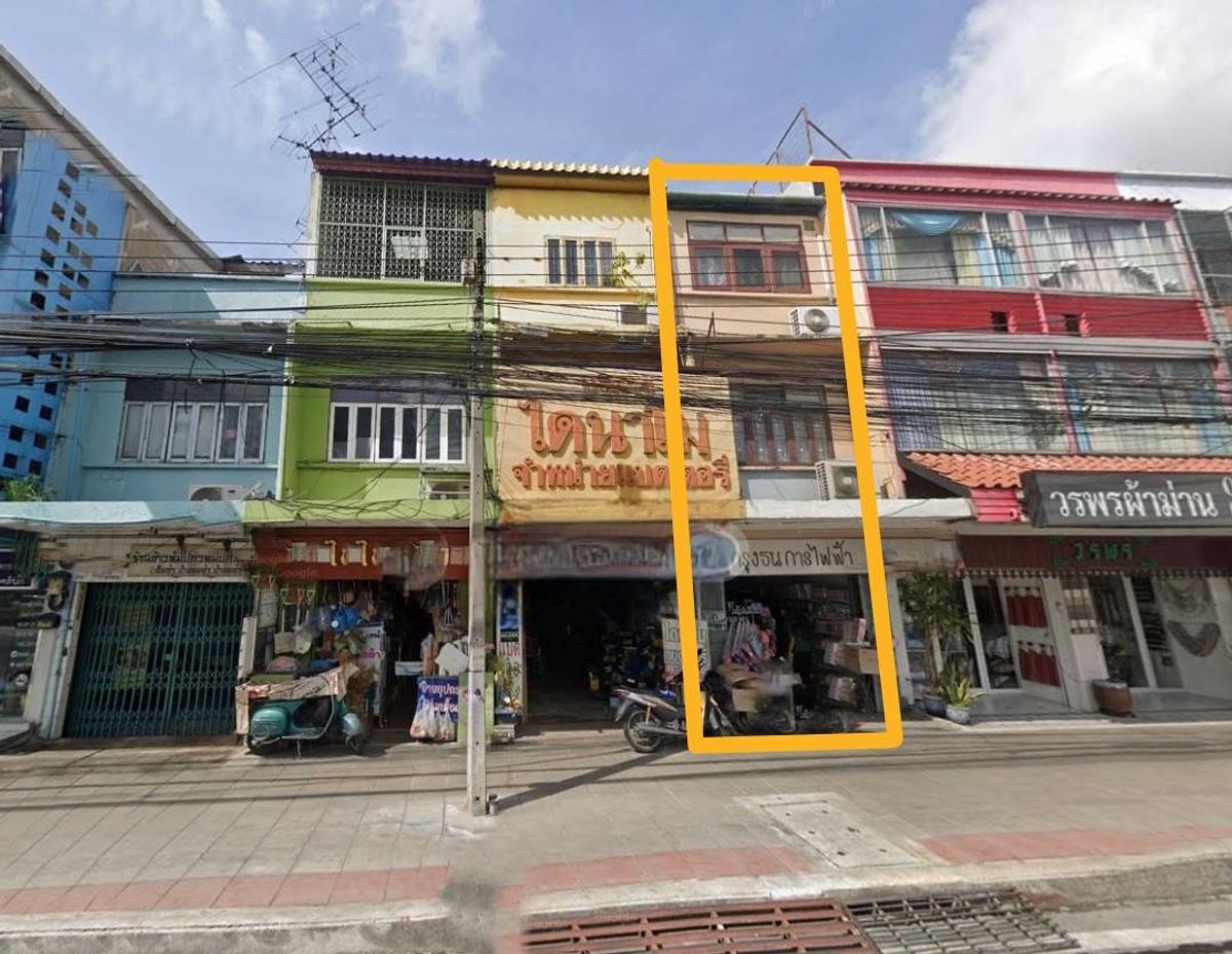 For SaleShop HousePinklao, Charansanitwong : [M6357] 2 commercial buildings, rare golden location, 23.50 sq.w., Krungthon Bridge (Sang Hi) near the Krung Thon Market for 2 minutes to the Riverside Bangkok Hotel.