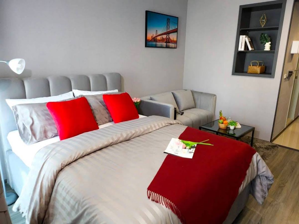 For RentCondoSiam Paragon ,Chulalongkorn,Samyan : Urgent, free room for rent IDEO Chula Samyan, brand new, Studio 29 sqm. 24K/Month, call Umum 0658209572.