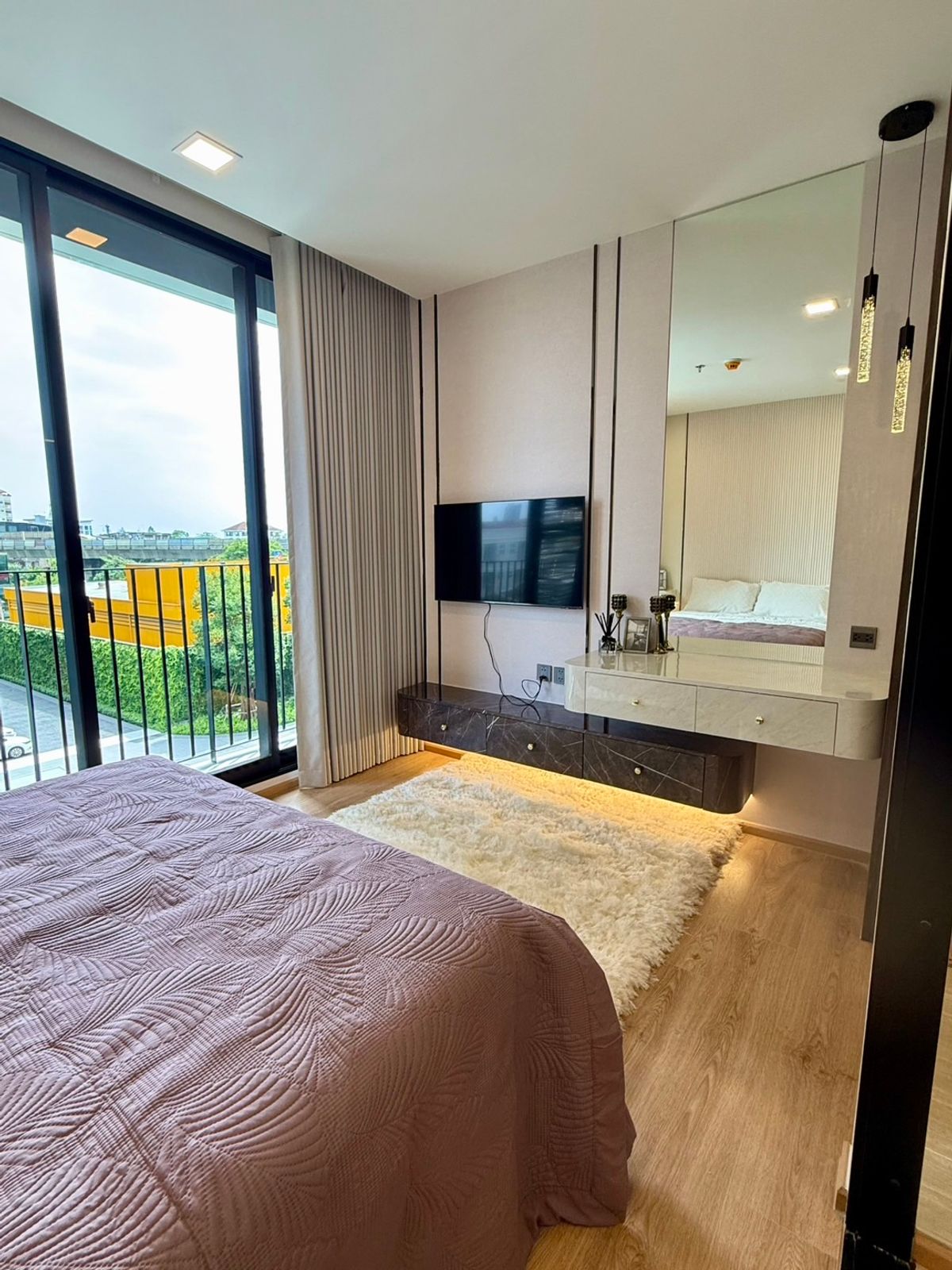 ให้เช่าคอนโดอารีย์ อนุสาวรีย์ : 🔥ให้เช่าด่วน🔥โนเบิล อราวน์ อารีย์  ห้องแต่งสวยเฟอร์ครบ ติดBTSสถานีอารีย์