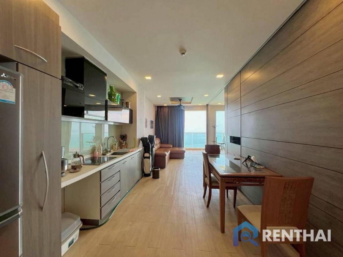 Fully Furnished 2bed Cetus Condo in Pattaya Loading...