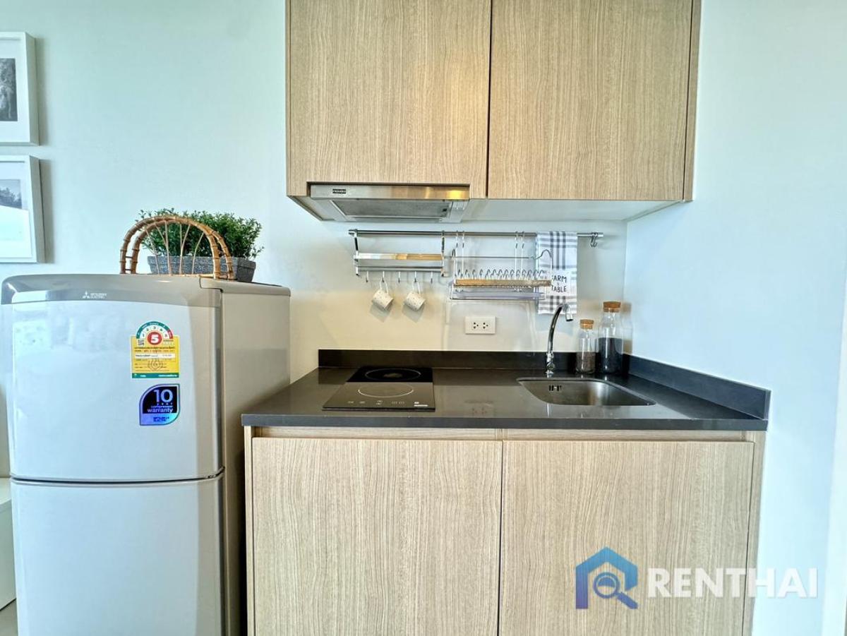 Stunning Sea View Studio at Unixx Condo, South Pattaya  Prime City Location Loading...