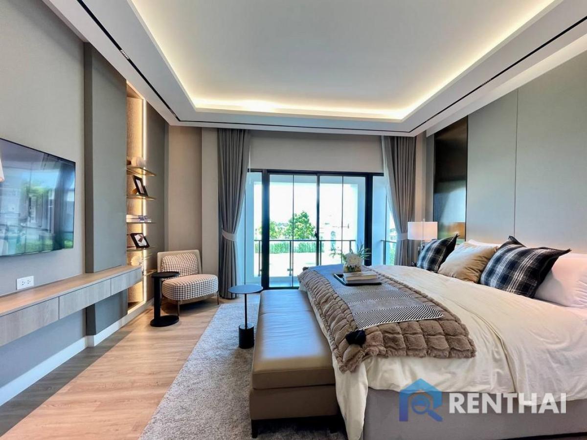 For SaleHousePattaya, Bangsaen, Chonburi : Luxury Sanctuary Near U-Tapao Airport