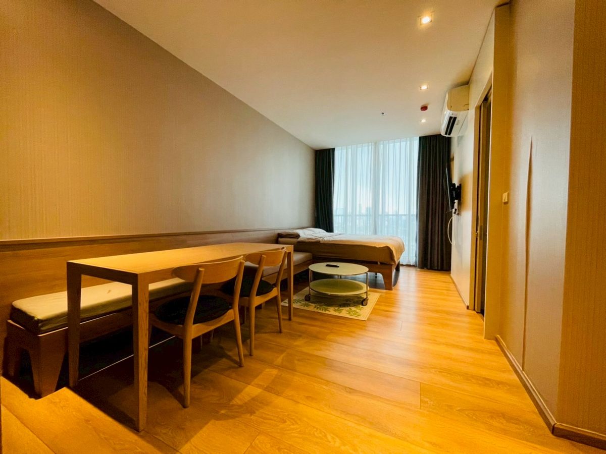 For RentCondoSukhumvit, Asoke, Thonglor : For Rent | Park 24 Size 29 sq.m. Fully Furnished ready to move in 