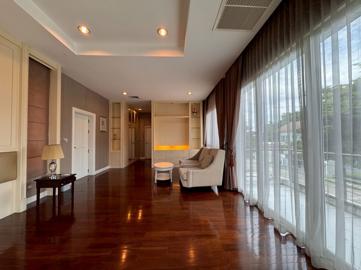 ขายบ้านพุทธมณฑล ศาลายา : (For Sale) Nirvana Icon Pinklao 19.5 ล้านบาท 3 ห้องนอน 4 ห้องน้ำ ขนาด 145 ตร.ว. โทร 0838824256 Big