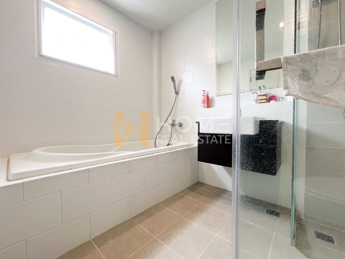 ขายบ้านบางแค เพชรเกษม : ใกล้ MRT อายุเพียง 3 ปี 🔥 เซนโทร สาทร - กัลปพฤกษ์ / 4 ห้องนอน (ขาย), Centro Sathorn - Kallapaphruek / 4 Bedrooms (FOR SALE) BALL296