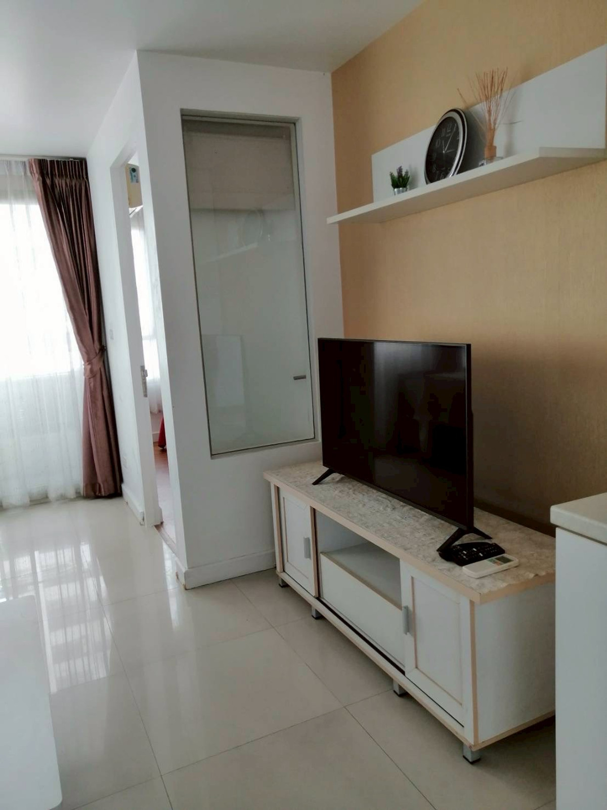 ให้เช่าคอนโดสุขุมวิท อโศก ทองหล่อ : The Clover Thonglor (เดอะ โคลเวอร์ ทองหล่อ) (1bed1bath 40sqm)