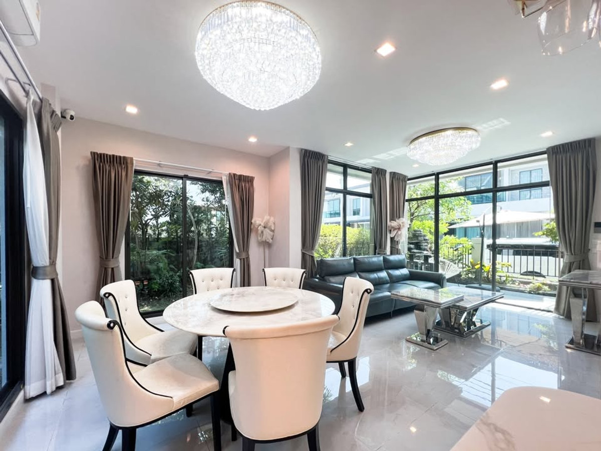 For RentHouseVipawadee, Don Mueang, Lak Si : 4Bedroom House with Smart Home System and Koi Pond near Don Mueang Airport