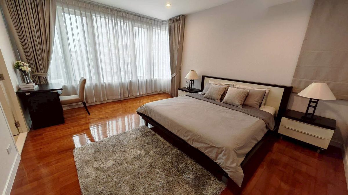 ขายคอนโดสุขุมวิท อโศก ทองหล่อ : P0156 ขายห้องสุดคุ้มราคาดี! Baan Siri 24-บ้าน สิริ ทเวนตี้ โฟร์