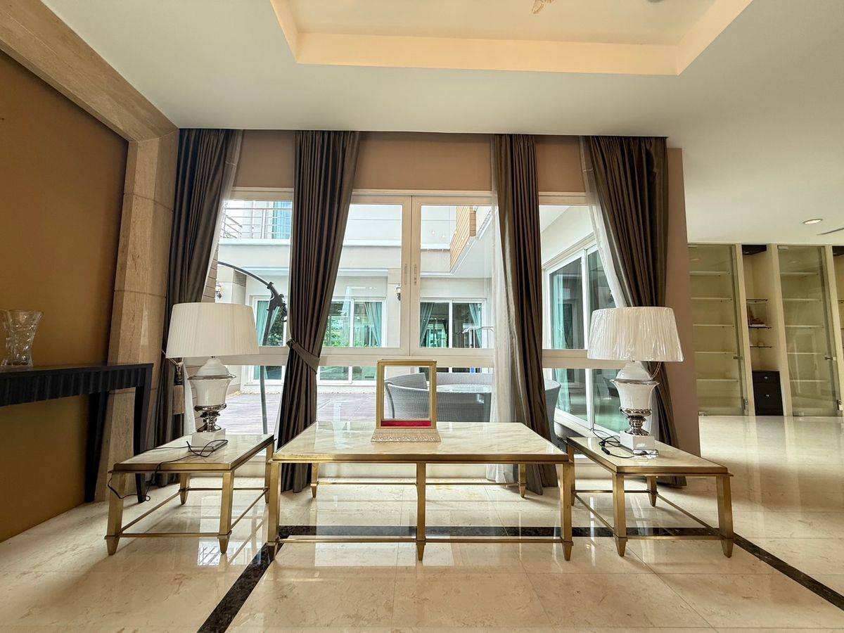 ขายบ้านพุทธมณฑล ศาลายา : (For Sale) Nirvana Icon Pinklao 19.5 ล้านบาท 3 ห้องนอน 4 ห้องน้ำ ขนาด 145 ตร.ว. โทร 0838824256 Big