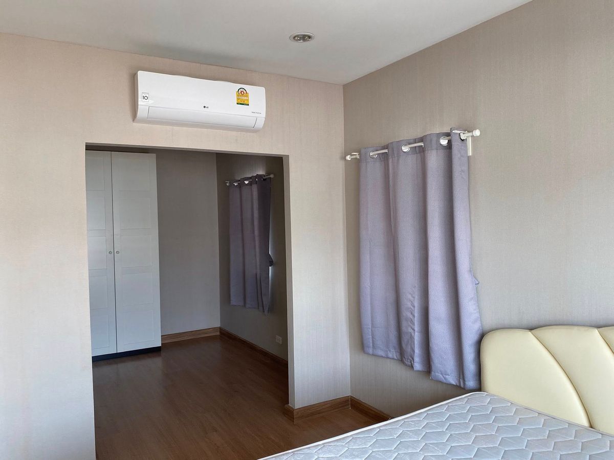 HousePattanakan, Srinakarin : P-2760 for rent/quick sale! Twin House