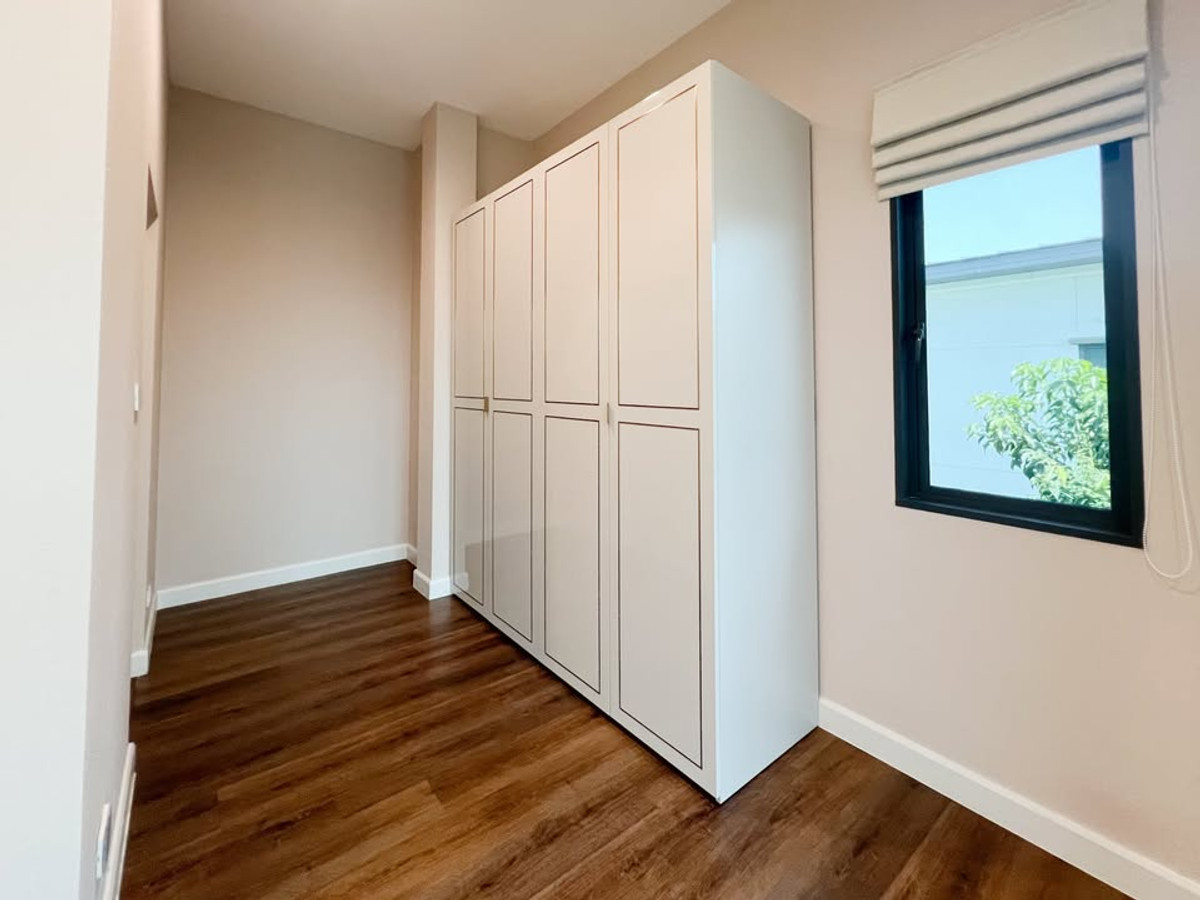 For RentHouseVipawadee, Don Mueang, Lak Si : 4Bedroom House with Smart Home System and Koi Pond near Don Mueang Airport