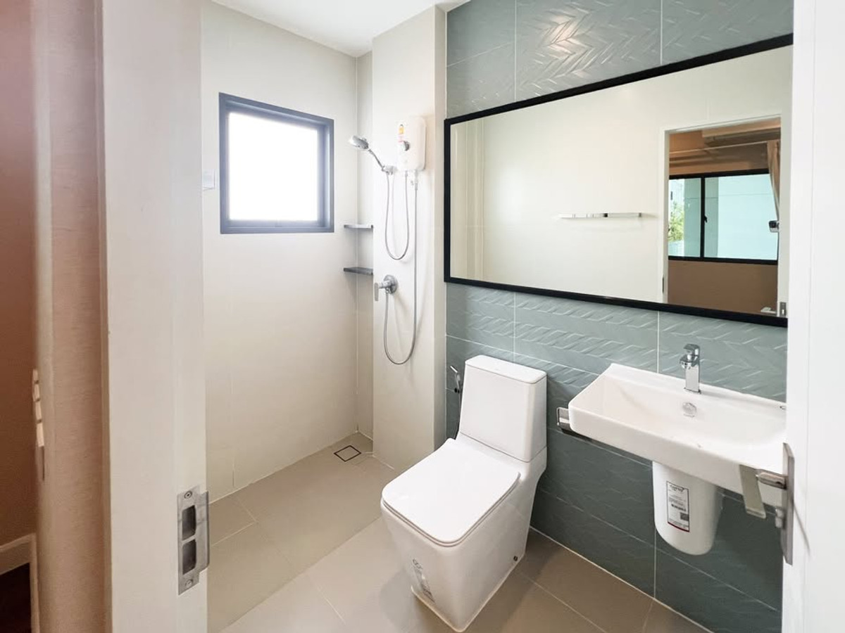 For RentHouseVipawadee, Don Mueang, Lak Si : 4Bedroom House with Smart Home System and Koi Pond near Don Mueang Airport