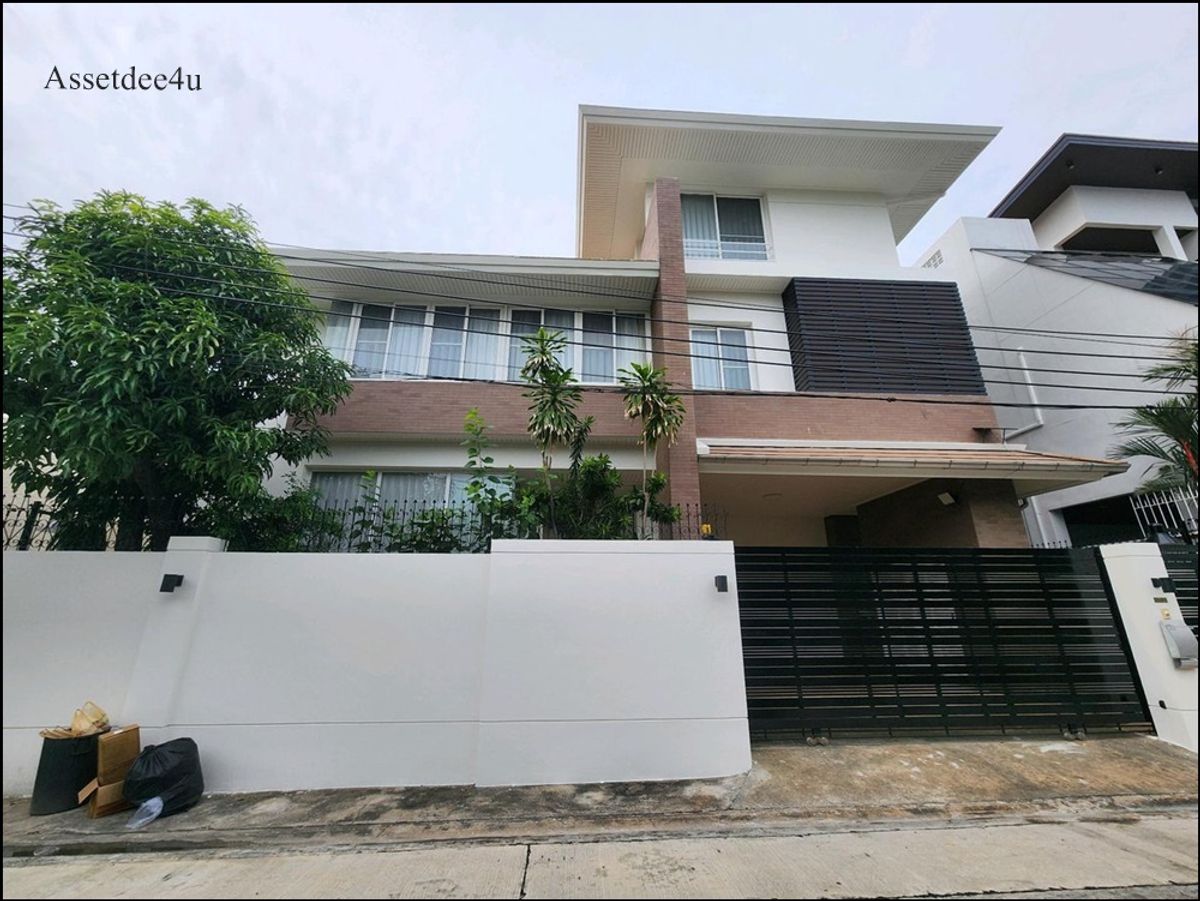 ให้เช่าบ้านรัชดา ห้วยขวาง : AH593 ให้เช่าบ้านเดี่ยว 3 ชั้น บ้านหลังใหญ่ เฟอร์นิเจอร์และเครื่องใช้ไฟฟ้าครบ ย่านรัชดา ห้วยขวาง ใกล้MRTห้วยขวางใกล้นานาชาติKIS