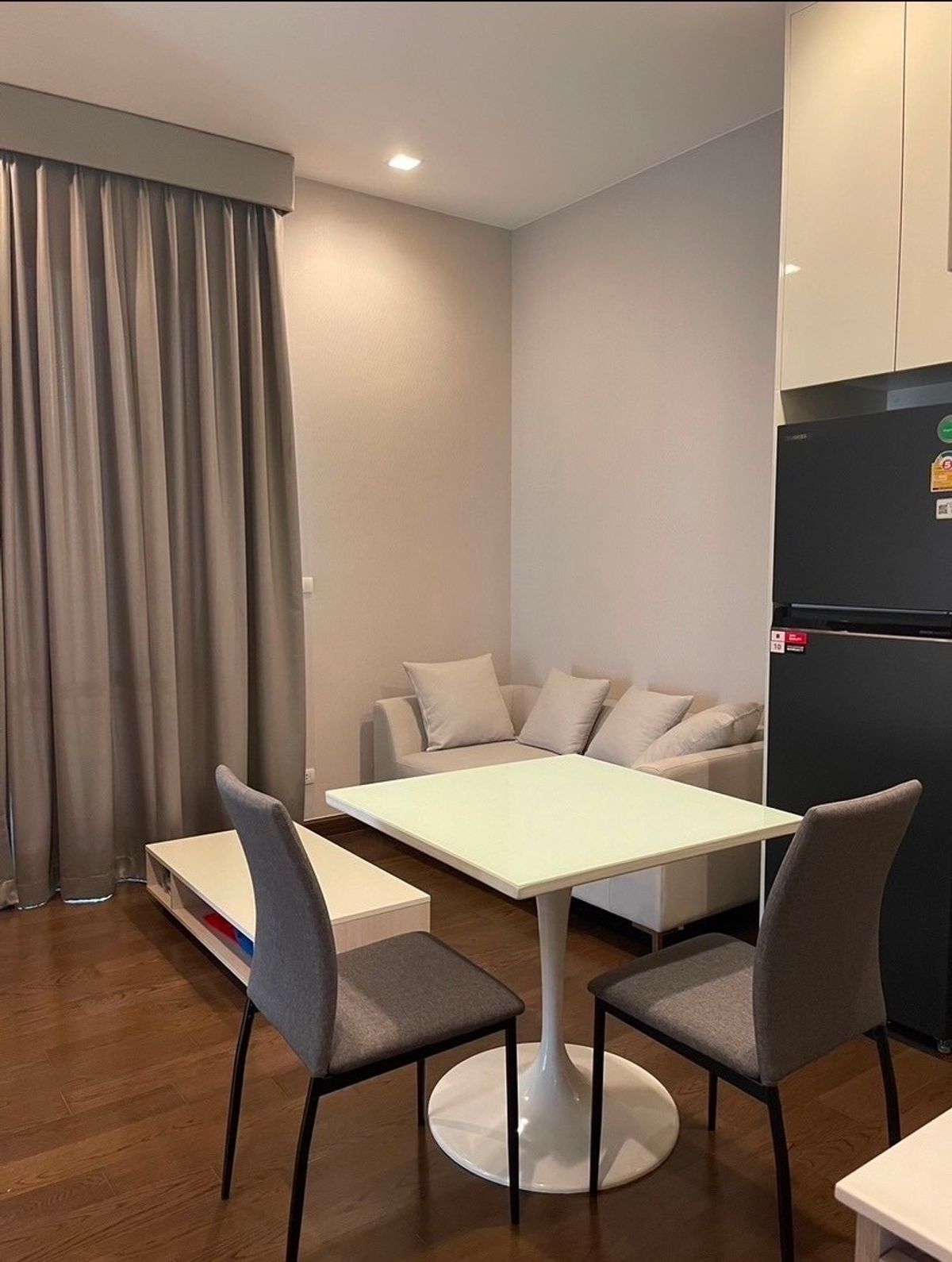 ให้เช่าคอนโดพระราม 9 เพชรบุรีตัดใหม่ RCA : ให้ เช่า ด่วน 1ห้องนอน 1ห้องน้ำ Q asoke คิว อโศก (ราคาพิเศษ)