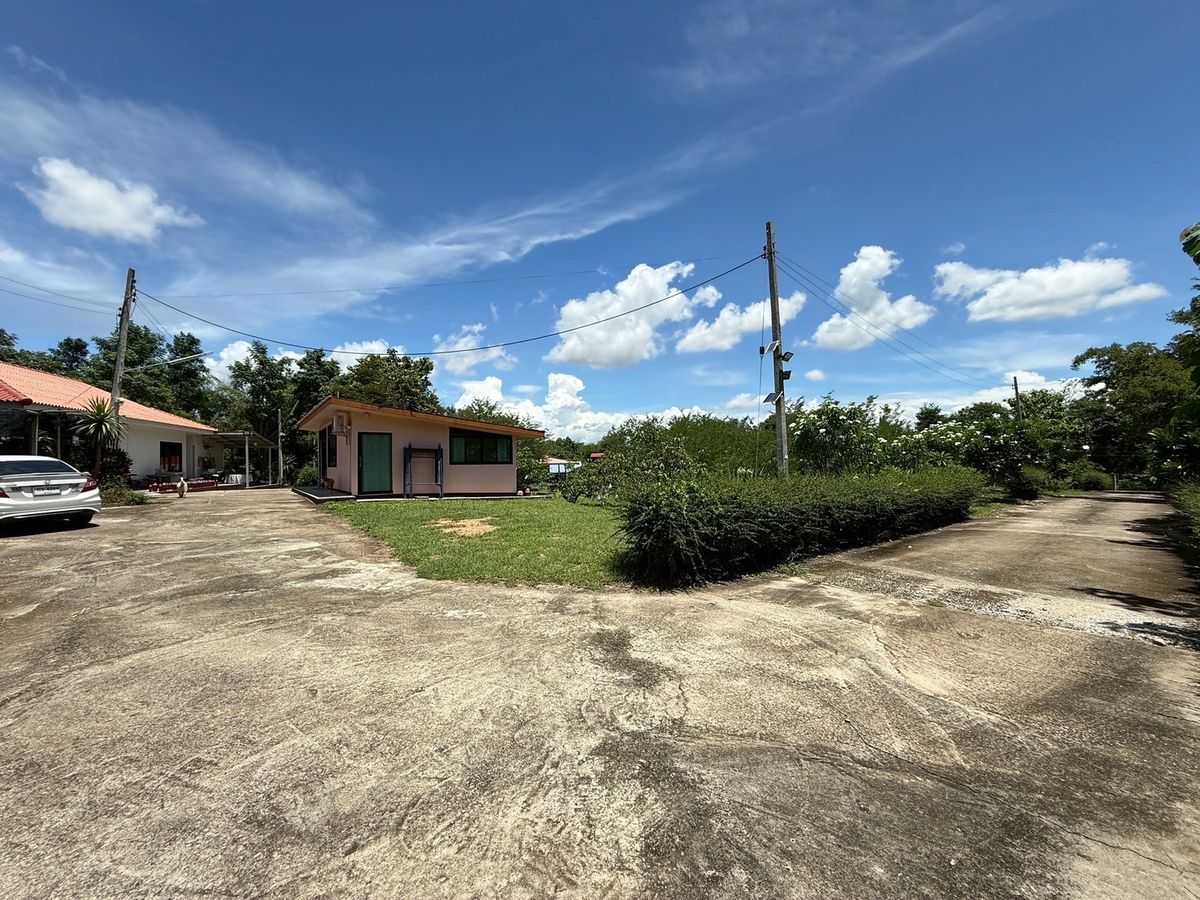 For SaleHouseLampang : URGENT SALE!!! Orchard Estate in Mueang Lampang City