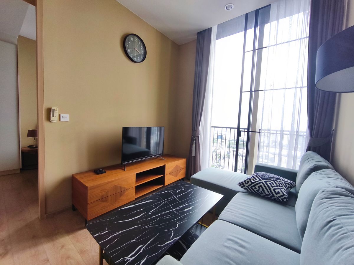 ให้เช่าคอนโดสุขุมวิท อโศก ทองหล่อ : Condo for RENT at  Noble be 19  Room size 34sqm. on 43th Floor Building A, fully furnished