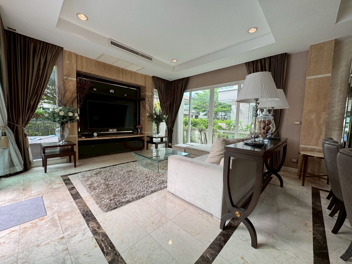 ขายบ้านพุทธมณฑล ศาลายา : (For Sale) Nirvana Icon Pinklao 19.5 ล้านบาท 3 ห้องนอน 4 ห้องน้ำ ขนาด 145 ตร.ว. โทร 0838824256 Big