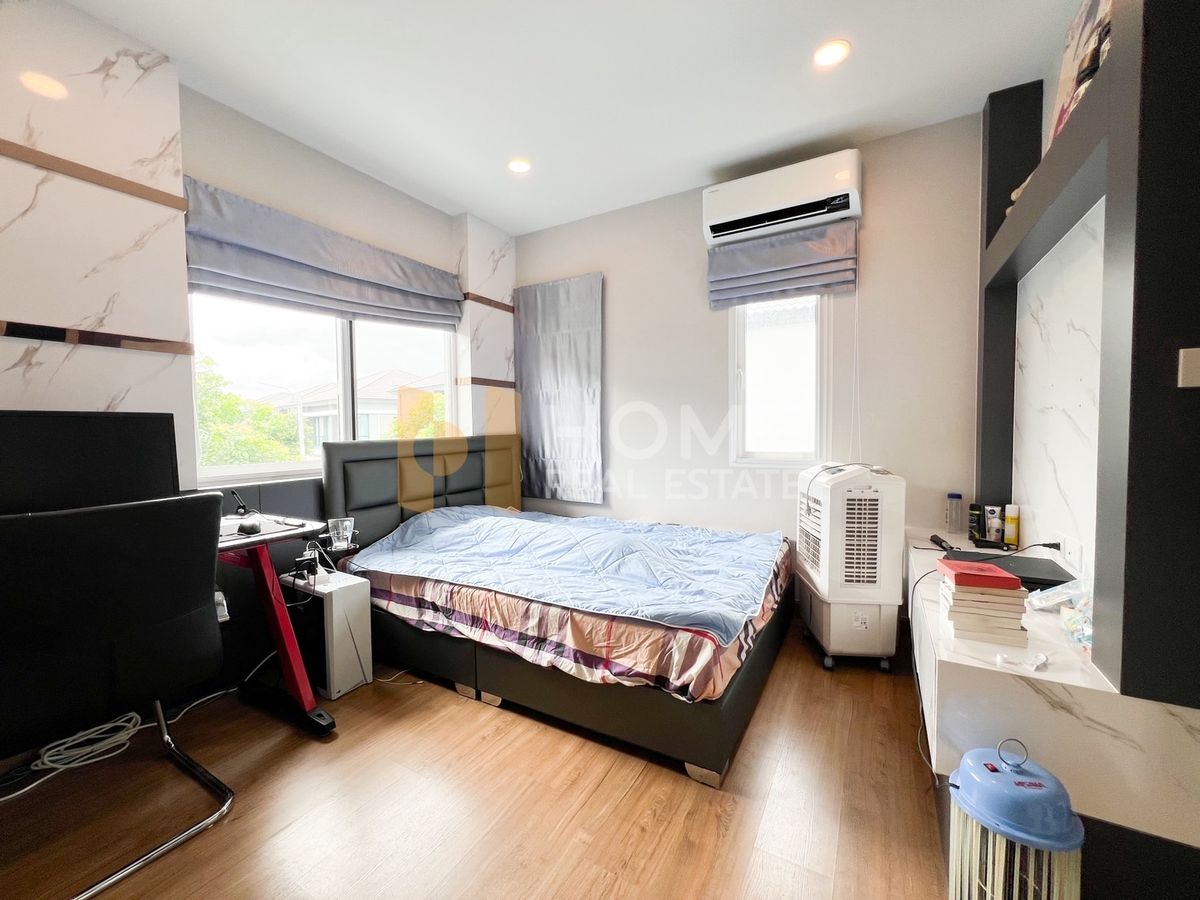 ขายบ้านบางแค เพชรเกษม : ใกล้ MRT อายุเพียง 3 ปี 🔥 เซนโทร สาทร - กัลปพฤกษ์ / 4 ห้องนอน (ขาย), Centro Sathorn - Kallapaphruek / 4 Bedrooms (FOR SALE) BALL296